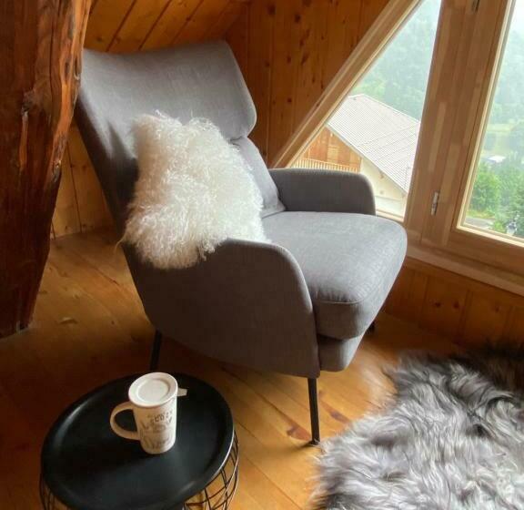 ベッドアンドブレックファースト La Tanière