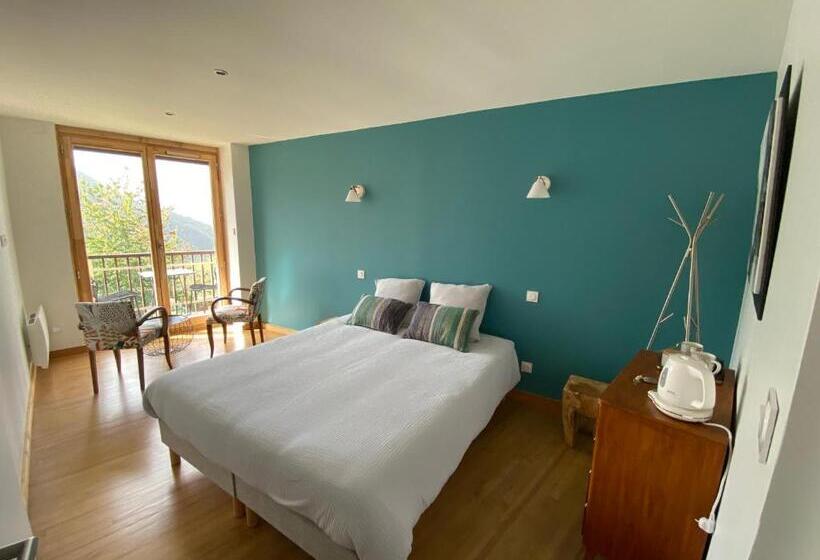 ベッドアンドブレックファースト La Tanière