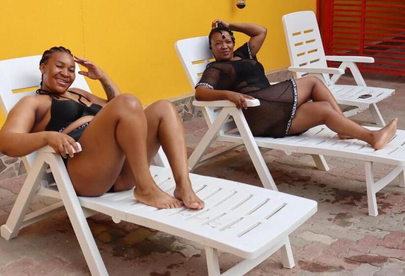 مبيت وإفطار Princess Lodge