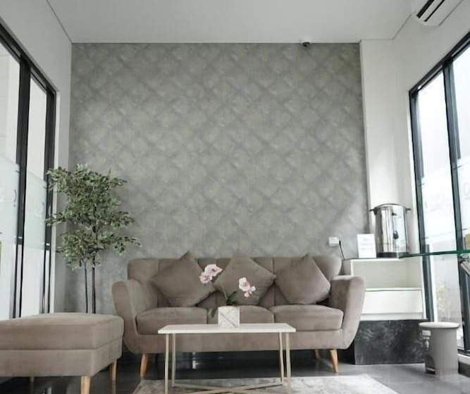 Cozzy Stay Hotel Semarang By Sinergi