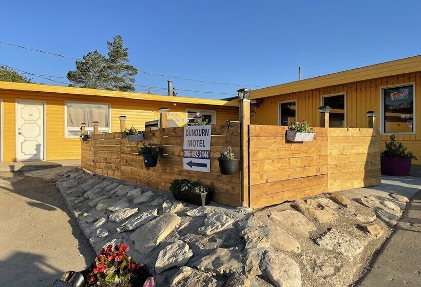 Dundurn Motel