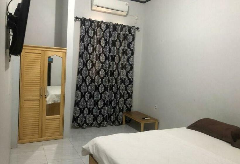 בית מלון כפרי Aulia Homestay Samarinda Syariah Redpartner