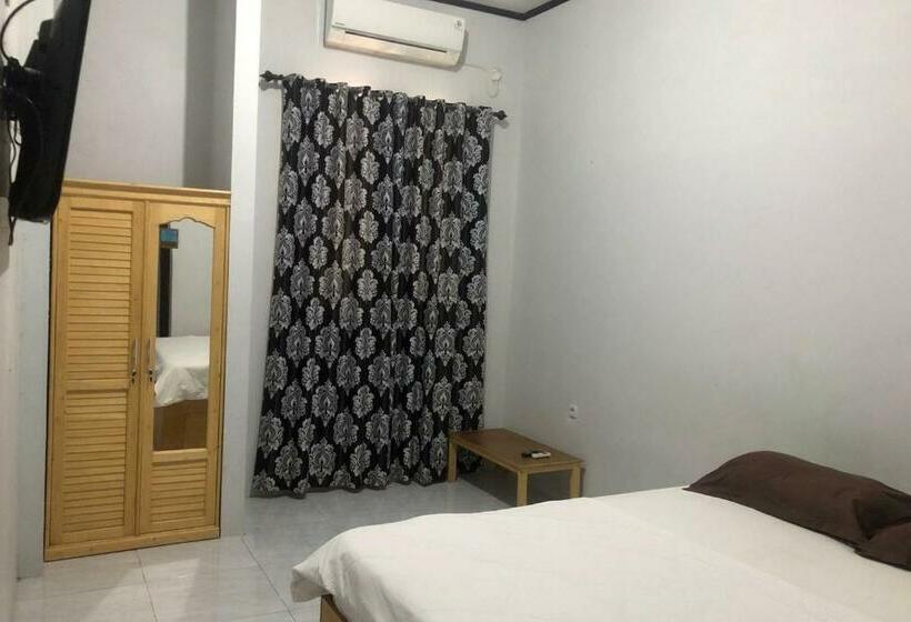 בית מלון כפרי Aulia Homestay Samarinda Syariah Redpartner