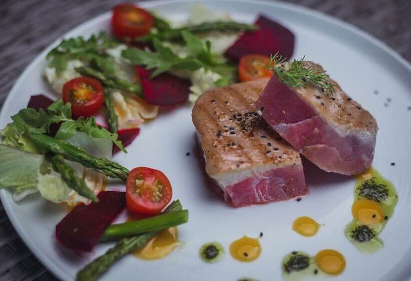 בית מלון כפרי Ban Ban