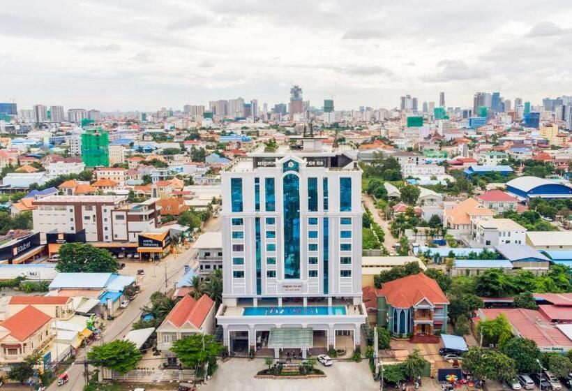 בית מלון כפרי Ban Ban