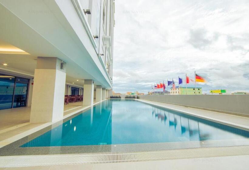 בית מלון כפרי Ban Ban