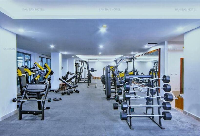 בית מלון כפרי Ban Ban