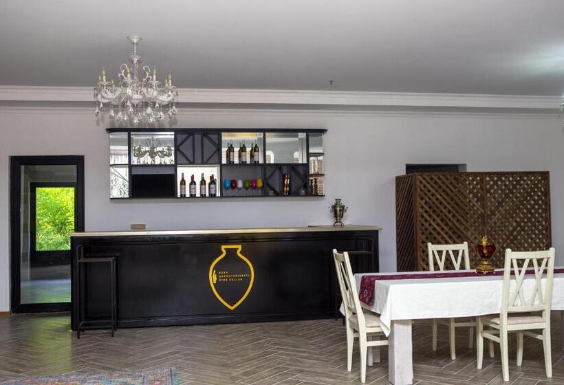 هتل Bekas Wine Cellar