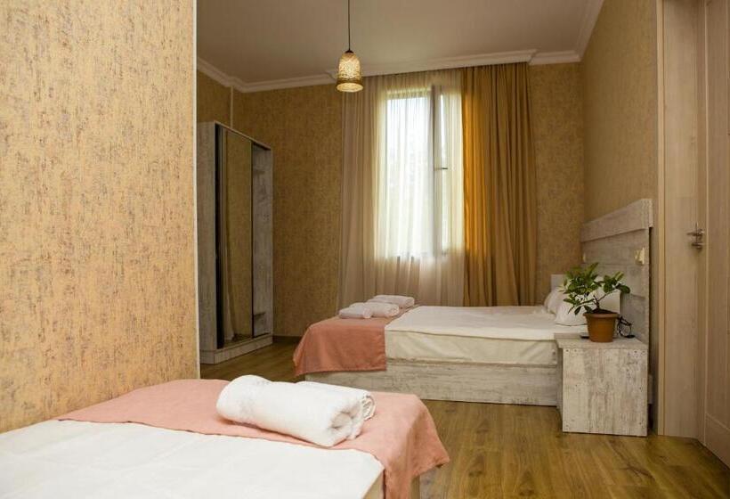 هتل Bekas Wine Cellar