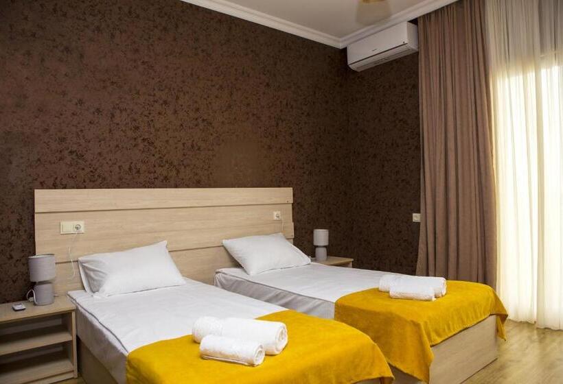 هتل Bekas Wine Cellar