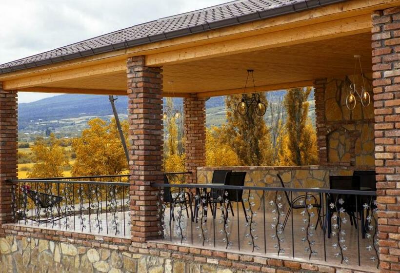 هتل Bekas Wine Cellar