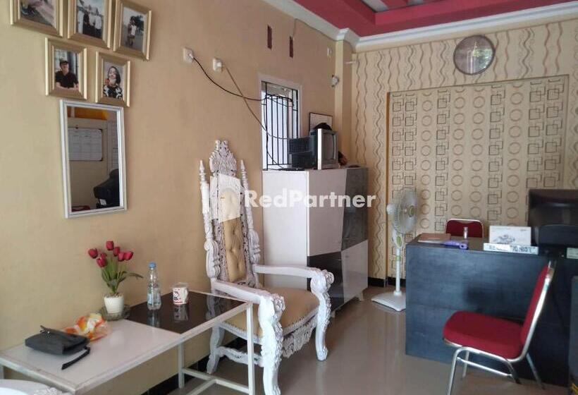 בית מלון כפרי Boarding House Syariah Mm Bone Redpartner