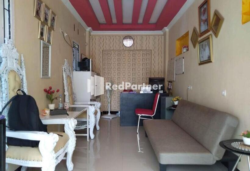 فندق Boarding House Syariah Mm Bone Redpartner