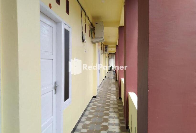 בית מלון כפרי Boarding House Syariah Mm Bone Redpartner