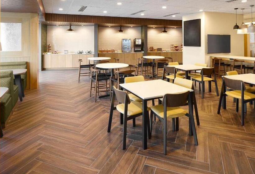 ホテル Fairfield Inn & Suites Seneca Clemson Univ Area
