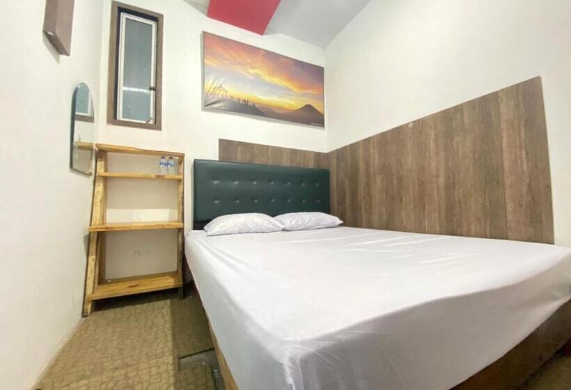 فندق Homestay Batu Kelir Syariah Dieng Mitra Reddoorz