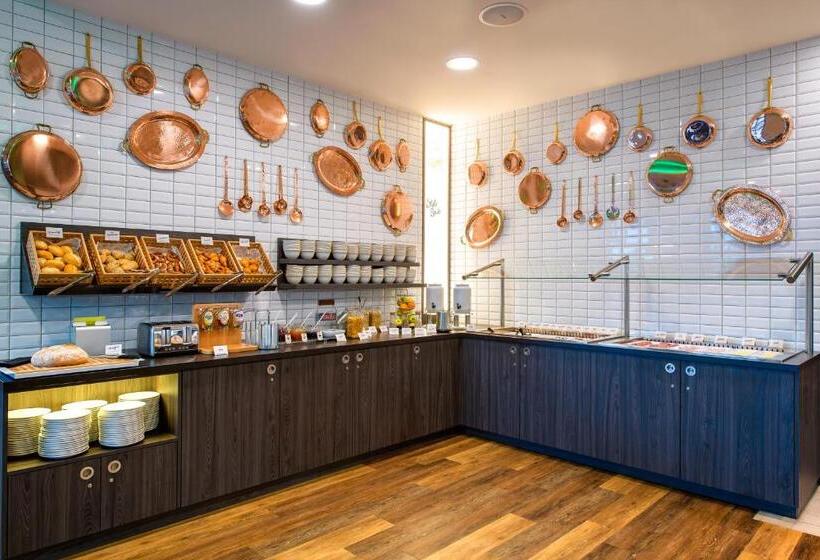 ホテル Ibis Styles Kiel City