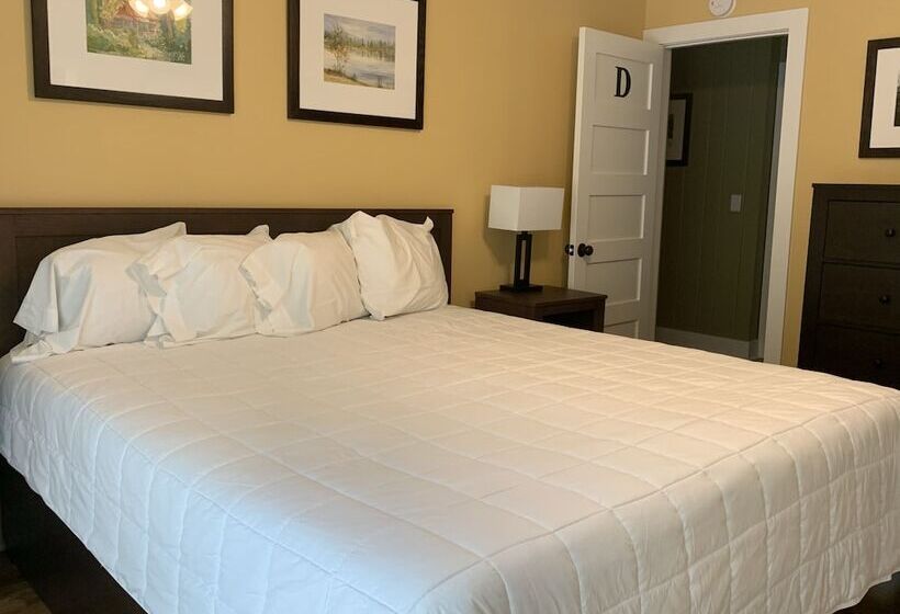 فندق Kanuga Inn & Lodging