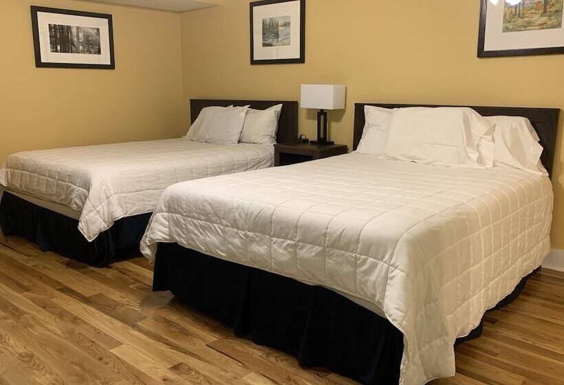 فندق Kanuga Inn & Lodging