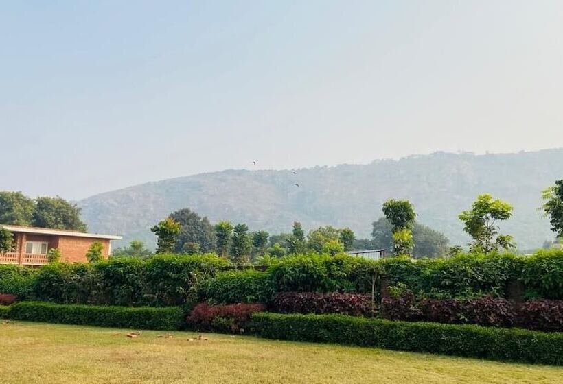 בית מלון כפרי Kripanidhi Retreat Rajgir