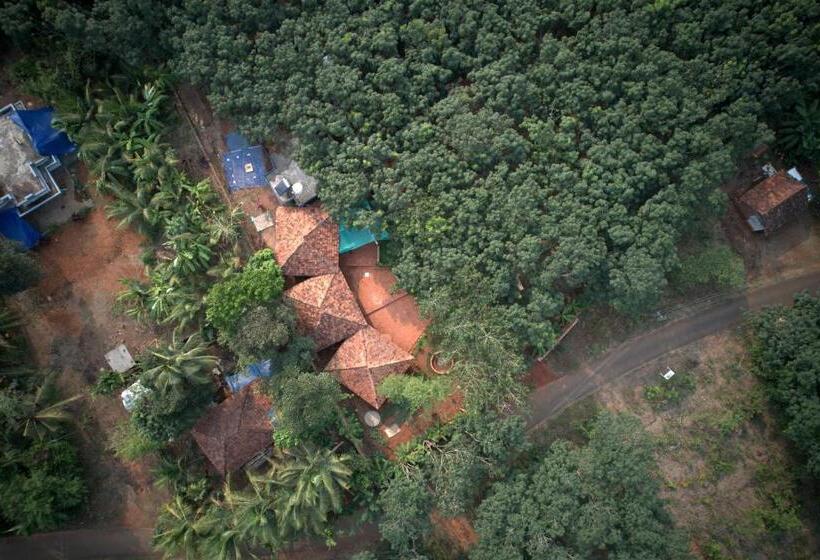 فندق Kudil Mud Cottages, Cheemeni