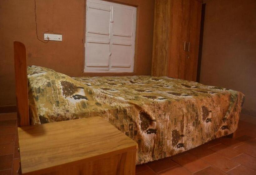 فندق Kudil Mud Cottages, Cheemeni