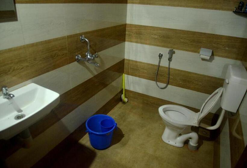 酒店 Kudil Mud Cottages, Cheemeni