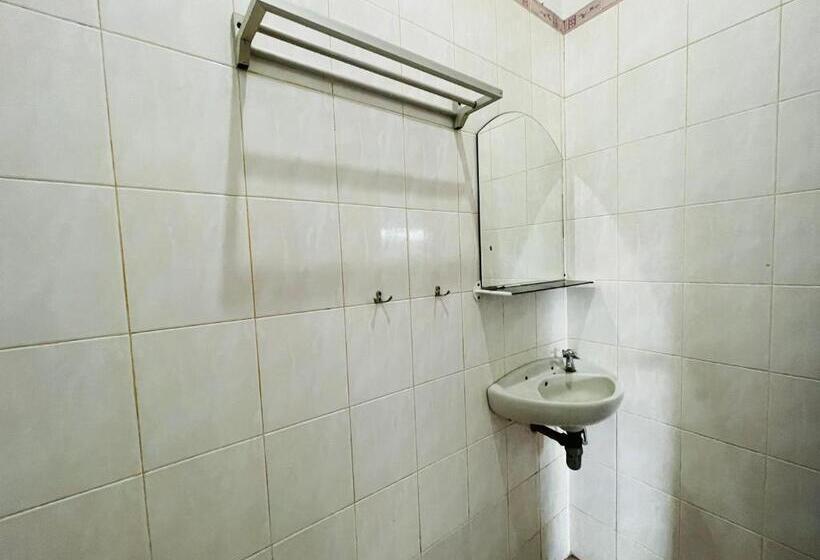 בית מלון כפרי Langko 48 Redpartner