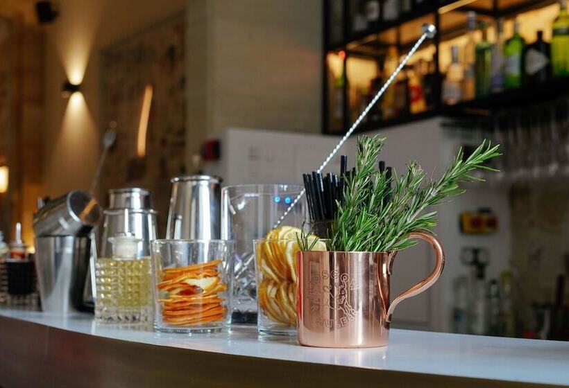 هتل Lola Boutique Hôtel   Bordeaux Centre