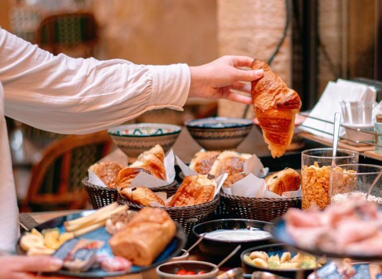 هتل Lola Boutique Hôtel   Bordeaux Centre