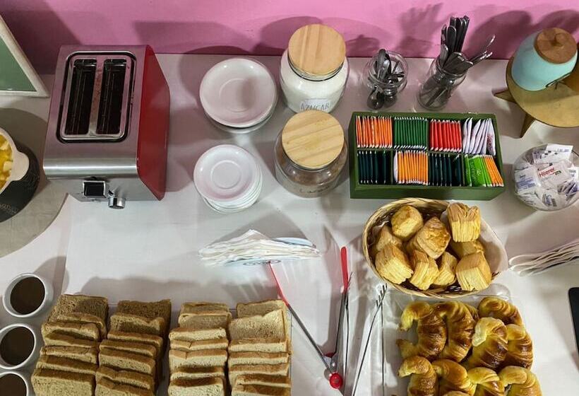 ホテル Maktub Hosteria