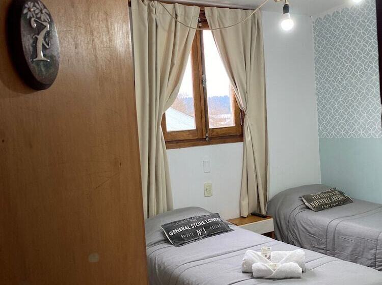 هتل Maktub Hosteria