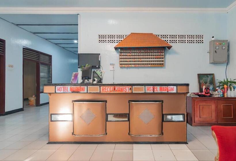 호텔 Markoni Pamanukan Mitra Reddoorz