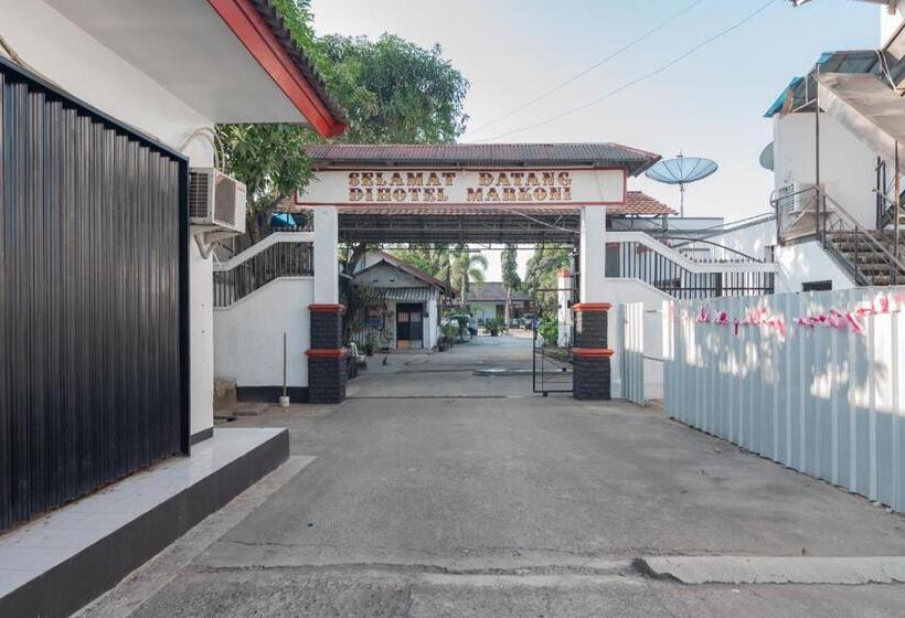 호텔 Markoni Pamanukan Mitra Reddoorz