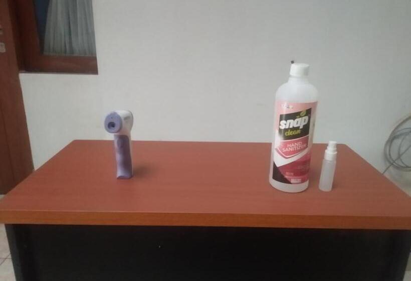 Отель Modern Indekos Cilegon Syariah Near Hospital Krakatau Medika Redpartner