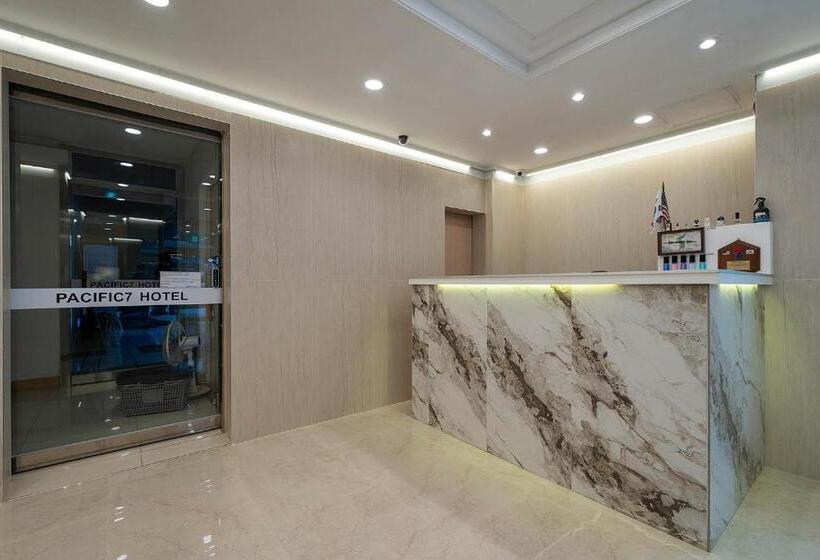 בית מלון כפרי Pacific7