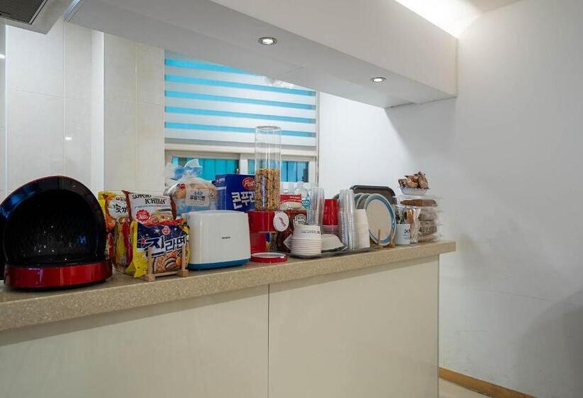 בית מלון כפרי Pacific7