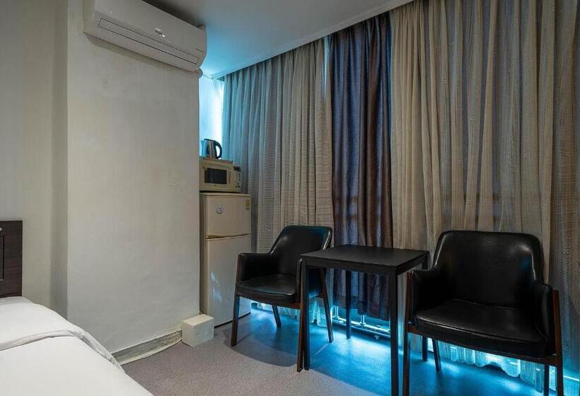 בית מלון כפרי Pacific7