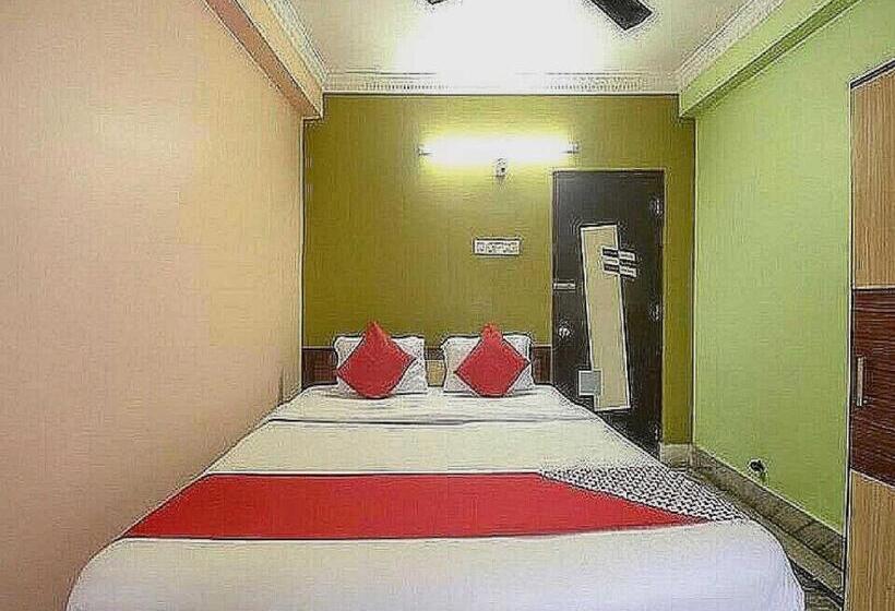 Hotel Pop 83301 Suresh Chand