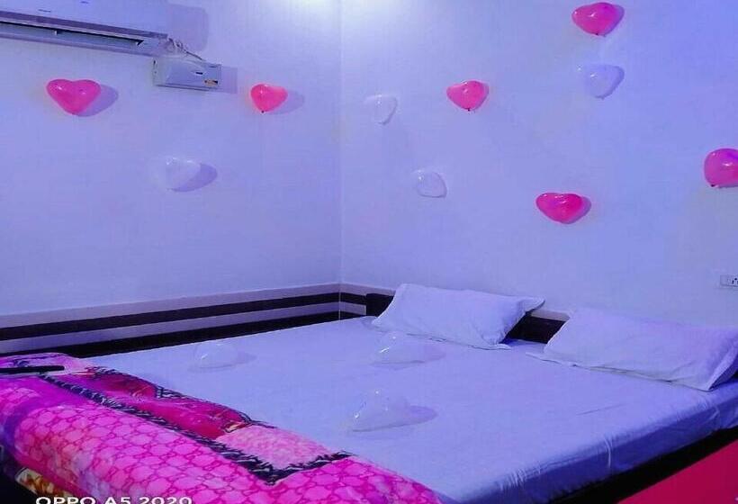 Hotel Pop 83301 Suresh Chand