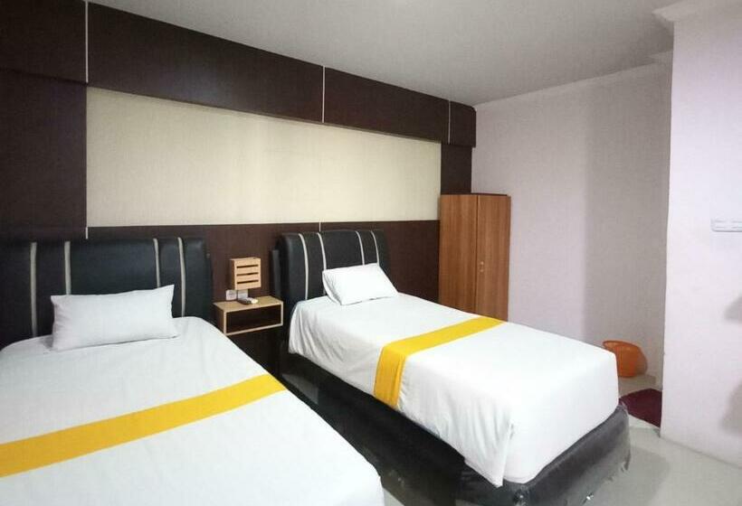 فندق Reddoorz Near Poso City Mall