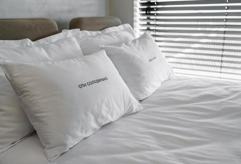 בית מלון כפרי Ribas Rooms Lutsk