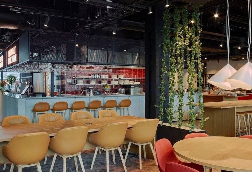 Отель Scandic Orebro Central