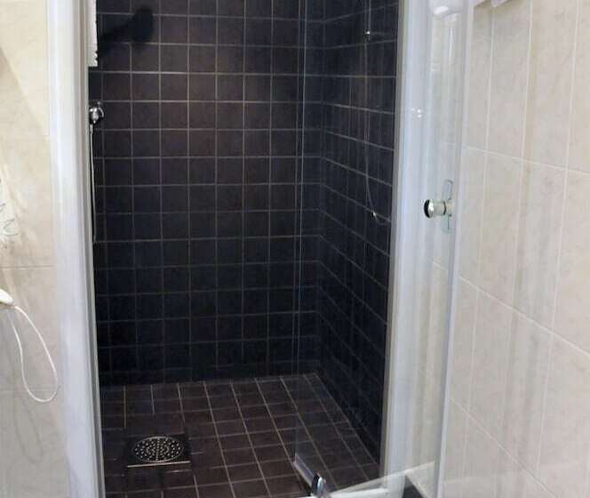 Отель Scandic Orebro Central