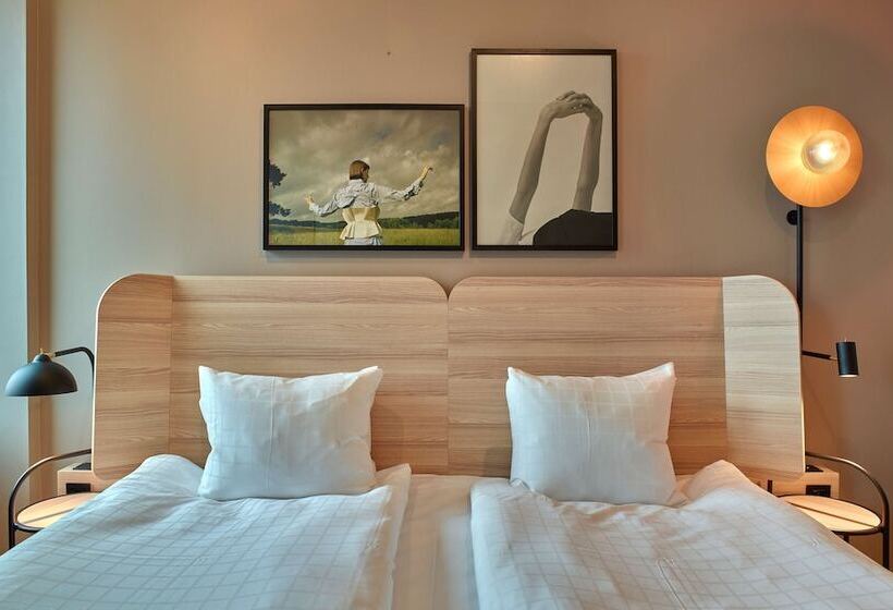 Отель Scandic Orebro Central