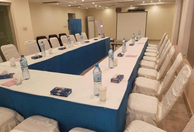 호텔 Shelton Palace