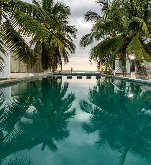 ホテル Tachinaste