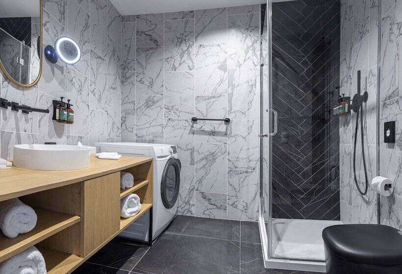 ホテル The Basilian Minsk, Curio Collection By Hilton