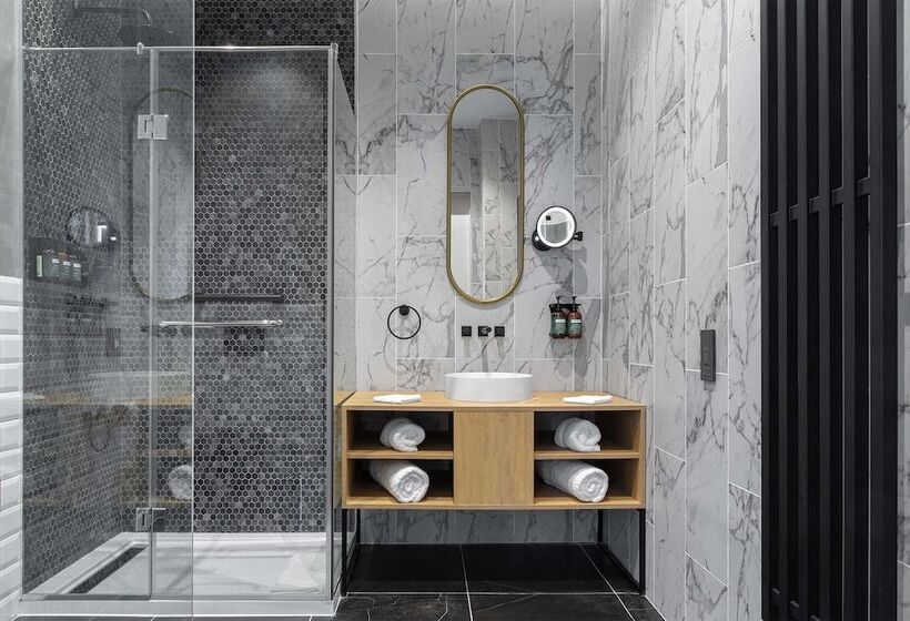 ホテル The Basilian Minsk, Curio Collection By Hilton