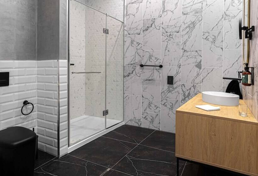 ホテル The Basilian Minsk, Curio Collection By Hilton